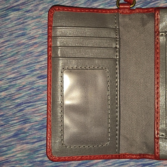 Fossil Women's Issue No. 1954 Vintage Leather Wristlet Red - Picture 8 of 15